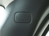 ◆サイドエアバッグ装備車◆側面からの衝突のダメージをやわらげてくれます。安全装備が充実しています!