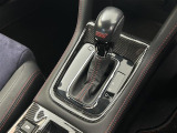 気になる車はすぐにお問い合わせください!画面右側の0066から始まる無料ダイヤルからお問い合わせ下さい!専門スタッフがお車のご質問にお答えいたします!