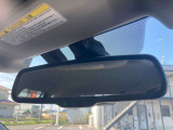 タイヤの相談も承ります。スタッドレス⇔ノーマルの履き替えはもちろん。溝が減ってきた、雨の日に不安を感じるお客様も一度ご相談ください。しっかりとご説明させていただきます。