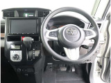 見通しのよいすっきりとした視界で、誰でも運転しやすいです。運転のしやすさは疲れにくさにも繋がりますよ♪