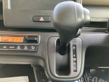 CVT(無段階変速)を搭載。変速ショックが無く加速がとってもスムーズです!エンジン負荷を抑えて、低燃費を実現しています◎