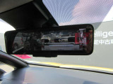 スマートルームミラー☆車体の後ろに取り付けたカメラで後方の様子を写し、その画像を提供します!