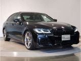 BMWのダイナミック且つエモーショナルなスタイルを印象付けるキャラクターライン(プレスライン)眺めているだけで溜め息の出る美しさです☆