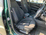 MINIは見切りの良い車です。右左折時や駐車に不安を感じている方も安心して運転することができます!