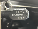 【アダプティブクルーズコントロール(ACC)】アクセルを踏まなくても、設定した速度で走行したり、先行車との車間距離を適切に維持する追従走行できます!機能には限界があるためご注意ください。
