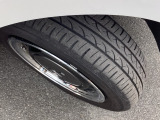 レトロクラシックなホイールです!!お車の雰囲気にバッチリ似合ってます!!