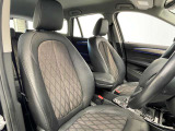長時間の運転でも疲れにくく、オーナー様の事だけを考えて作成したBMWならではのとっておきのシートです。