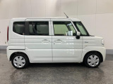 後席両側電動スライドドア☆開け閉めの際に隣の車や壁にぶつける心配もありません。