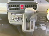 【バックカメラ】駐車時に後方確認もできますので、大きなお車が不安なお客様でも安心してお乗り頂けます♪