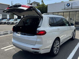 自動車保険も純正のクオリティを。BMWの正規ディーラーのみが取り扱い可能な、BMW専用自動車保険。専任のスタッフが皆様のカーライフを24時間365日サポート致します。