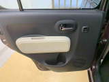WEB掲載時にはお車に付いている装備と、様々な写真をたくさん載せるように心がけております。1台1台特徴をとらえたキャッチコメントを掲載しています。