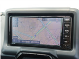 お車選びをお楽しみ頂けるよう、在庫車の展示スペースを十分に確保しております。