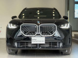 BMW代表的な特徴のキドニーグリル。BMWのすべてのモデルに採用され、BMWらしさを強調しております。