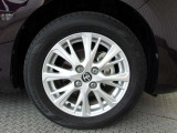 純正15インチアルミ!タイヤサイズは185/60R15です