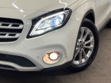 ●LEDヘッドライト:夜間走行時も良好な視界を確保し安心して運転できる高輝度LEDヘッドライトを装備!点灯速度が早く、消費電力も抑えられています。