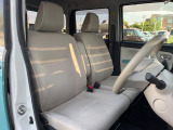 運転席シート廻りは使用感も少なく、良好な状態となっています。丁寧に使われていたことがよくわかりますね。