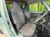ドライバーによって運転しやすいポジションは異なり、あの車はどうなのか不安なこともありますよね。気になるお車は店頭で乗り込んでご確認いただけます♪