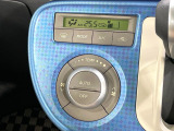 【オートエアコン】一度お好みの温度に設定すれば、車内の温度を検知し風量や温度を自動で調整。暑い…寒い…と何度もスイッチ操作をする必要はありません。快適な車内空間には必須の機能ですね♪