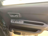 当店ではダイハツ認定U-CARをはじめ、お手頃価格のお車や、オトクなナビ付き車、オプション充実の高年式車をはじめ、ダイハツ車以外も豊富にラインナップしております。