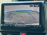【バックカメラ】駐車時に後方がリアルタイム映像で確認できます。大型商業施設や立体駐車場での駐車時や、夜間のバック時に大活躍!運転スキルに関わらず、今や必須となった装備のひとつです!