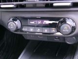 オートエアコンですので、車内を快適な空間に出来ます♪