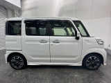後席両側電動スライドドア☆開け閉めの際に隣の車や壁にぶつける心配もありません。