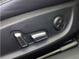 ■運転席メモリー機構付きパワーシート ■電動ランバーサポート ■シートヒーター