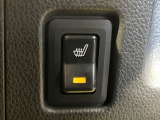 【シートヒーター】寒い日に重宝するシートヒーター!エアコンより早く温まってくれるので寒がりの人も安心ですね♪エアコンの温風は乾燥するから苦手、という方にもをおすすめです。