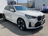 BMWのダイナミック且つエモーショナルなスタイルを印象付けるキャラクターライン(プレスライン)眺めているだけで溜め息の出る美しさです☆
