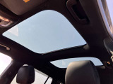 サンルーフが装備されている場合の車両は、開放感がありドライブを楽しくさせてくれます!!
