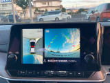 アラウンドビューモニターの画像も映せます。