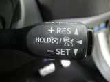 レーダークルーズコントロール♪レーダーとカメラで先行車を認識し、車速に応じた車間距離を保ちながら追従走行を支援します♪ロングドライブを快適にし、高速道路での渋滞やノロノロ運転をサポートします♪