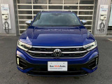 Volkswagenの名前の由来社名の由来は、Volkはドイツ語で「国民・大衆」の意味、Wagenは「車」という意味です。「国民のための車」いつも身近な存在であってほしいという意味が込められています。