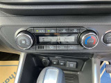 オートエアコンなので、お好みの温度に設定するだけで車内を快適空間にしてくれます。