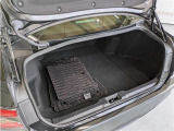 トランクルームもしっかりとしたスペースが御座いますよ! 意外と奥行きが深くかなりの量のお荷物を積み込むことが出来ます!