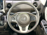 【ステアリングスイッチ】運転中、前方から目線をそらすことなく、オーディオ等の操作が可能な便利機能!安心&快適なドライブを演出してくれます♪