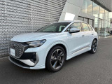 Q4 e-tron 45 Sライン 