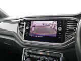 バックモニター付きで運転に自信がない方でも安心です。