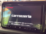 【大画面ナビ】人気の大型8インチナビを装備。存在感のある大画面はインパクト大!ナビ利用時のマップ表示は見やすく、テレビやDVDは臨場感がアップ!いつものドライブがグッと楽しくなります♪