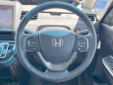 【純正革巻きステアリング】上質な革を使用することで、手にしっかり馴染みとても運転しやすいハンドルです♪