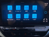 タッチ&スワイプ式のディスプレイ。各種アイコン等も大き目で見やすく、スマートフォン感覚で直感的な操作が可能です。