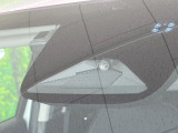 【ホンダセンシング】走行中に前方の車両等を認識し、衝突しそうな時は警報とブレーキで衝突回避と被害軽減をアシスト。より安全にドライブをお楽しみいただけます。