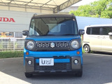 お客様に安全で快適なカーライフをお送りいただくために、中古車にも高いレベルの品質基準を設け、その基準に従って、全ての中古車について納車前整備を実施しています。
