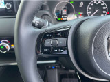 ステアリングリモコンスイッチにてオーディオ操作可能となっております。運転にも集中できます。