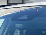 【トヨタセーフティセンス】走行中に前方の車両等を認識し、衝突しそうな時は警報とブレーキで衝突回避と被害軽減をアシスト。より安全にドライブをお楽しみいただけます。