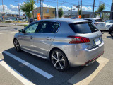 コーナーセンサー付きですので駐車も安心です!