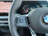 弊社お客様より頂いた下取車やデモカーが在庫の殆どを占めています。車の経歴や整備記録が分かり、ご安心してお車をお選び頂ける正規ディーラーならではのラインナップでございます。