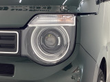 LEDヘッドライトは、点灯の瞬間から最大光量を発揮し、突然暗くなるトンネルなどでの安定感を高めます。