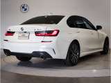 BMWのお車は、“駆け抜ける歓び”を体現しております。走行の安定性とコーナリングの良さを追求し、思い通りにハンドルの操作可能です。