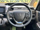 【純正革巻きステアリング】上質な革を使用することで、手にしっかり馴染みとても運転しやすいハンドルです♪